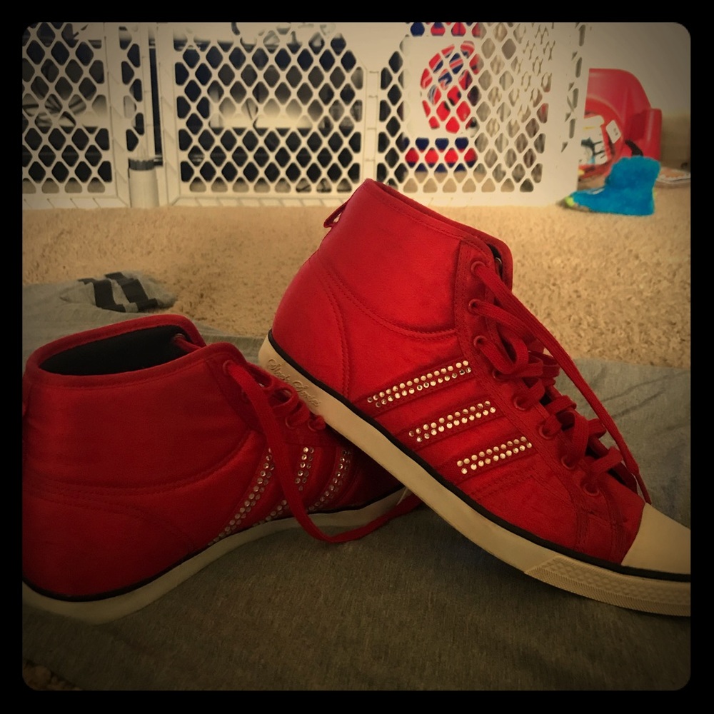 Classic sleek series Adidas Chucks